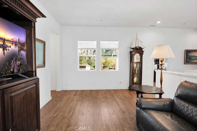 living area with light wood-type flooring