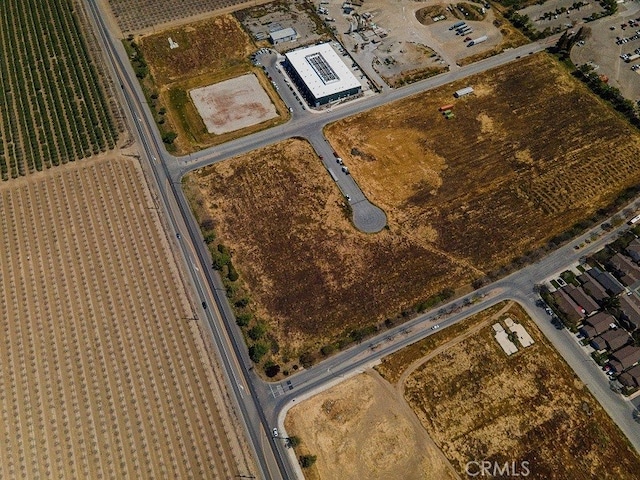 Listing photo 3 for 1821 Mercantile Ln, Coalinga CA 93210