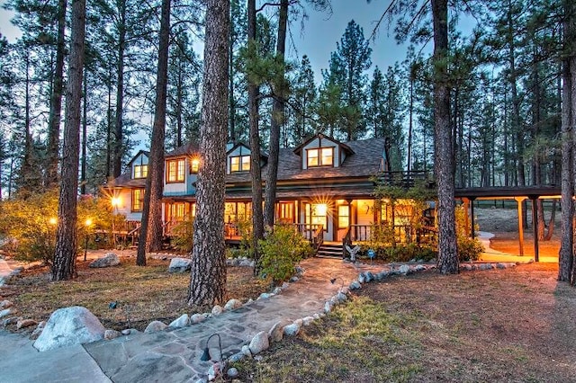 view of front of house featuring a porch