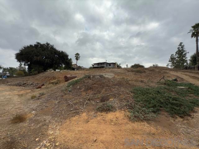 view of local wilderness featuring a rural view