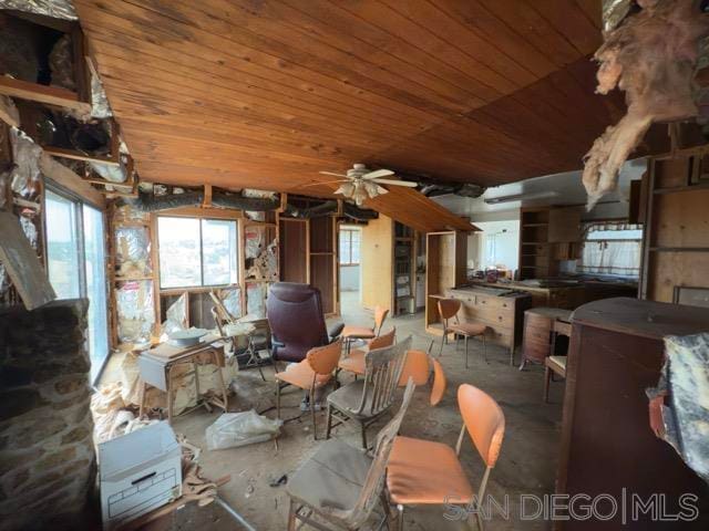 dining room featuring ceiling fan