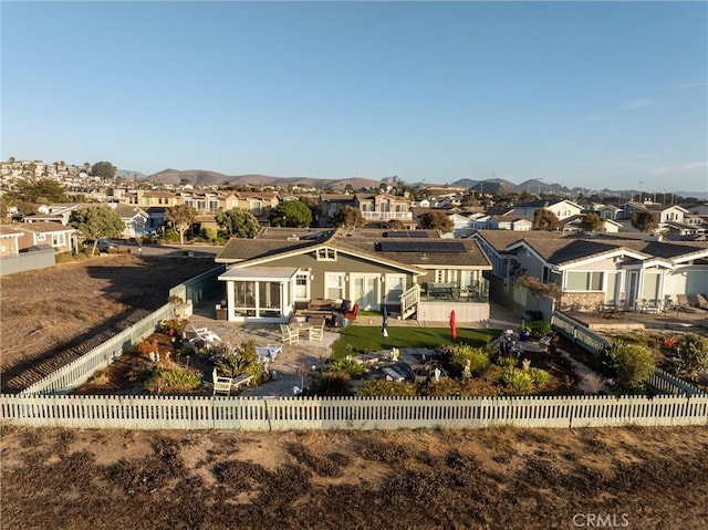 view of front of house featuring a mountain view