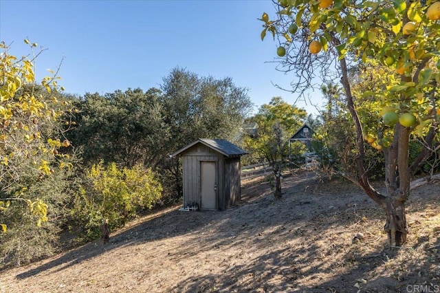 view of outbuilding