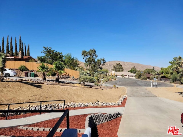 view of front of house with a mountain view