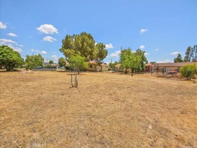 Listing photo 2 for 12682 8th St, Yucaipa CA 92399