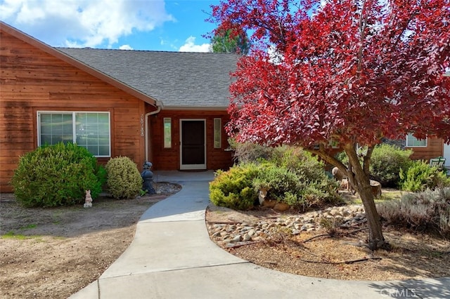 view of property entrance