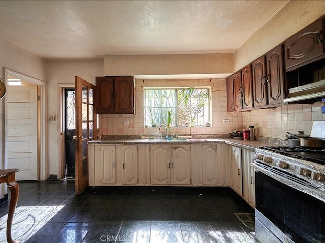 4162 S Budlong Ave, Los Angeles, CA 90037 - photo 15