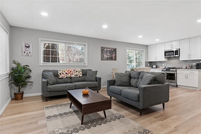 191 Los Angeles Ave, Sugarloaf, CA 92386 - living area featuring light wood-type flooring, recessed lighting, and baseboards