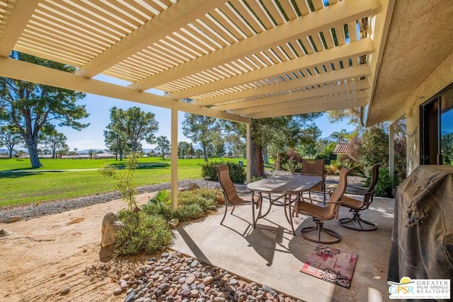 view of patio featuring a pergola