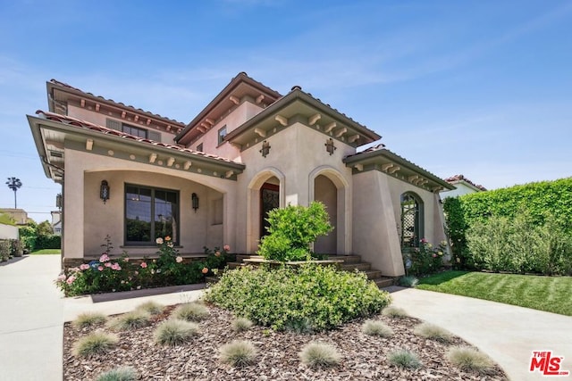 view of mediterranean / spanish house