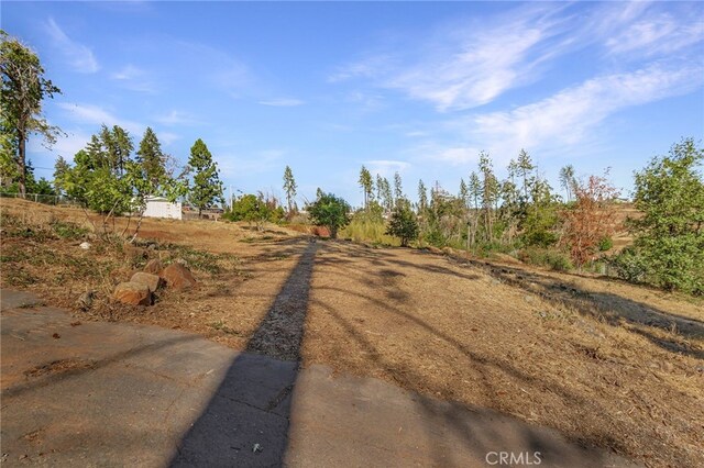 Listing photo 3 for 595 Valstream Dr, Paradise CA 95969