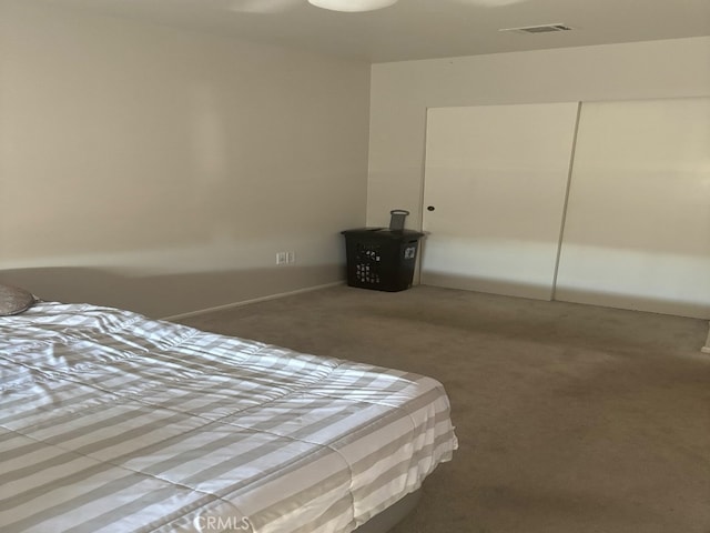 unfurnished bedroom featuring carpet floors