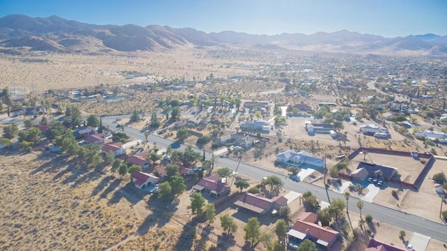 bird's eye view featuring a mountain view