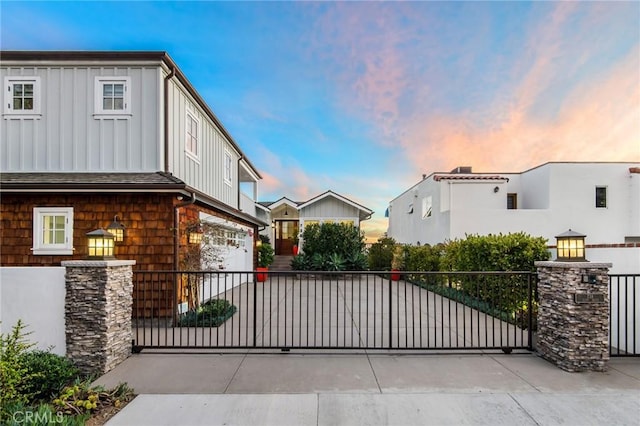 738 Cliff Dr, Laguna Beach, CA 92651 - view of gate