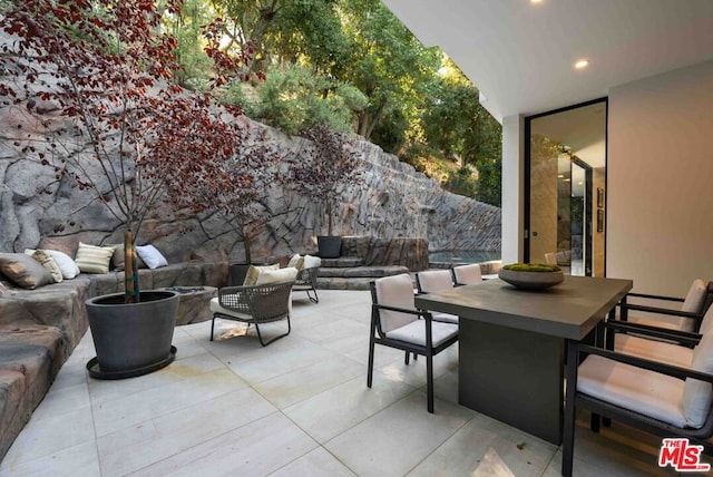 view of patio featuring an outdoor hangout area