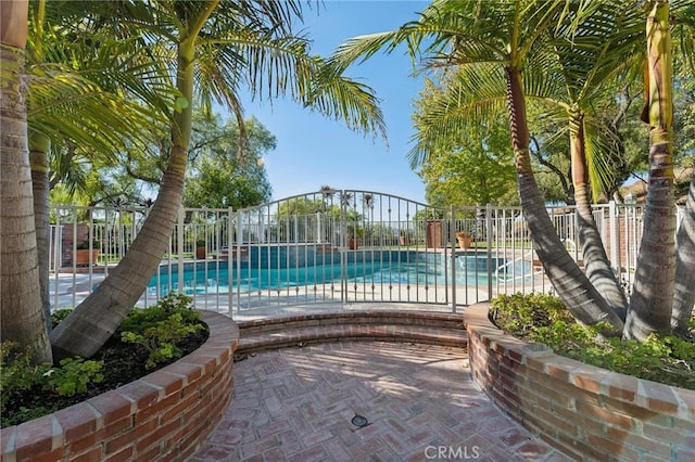 view of swimming pool