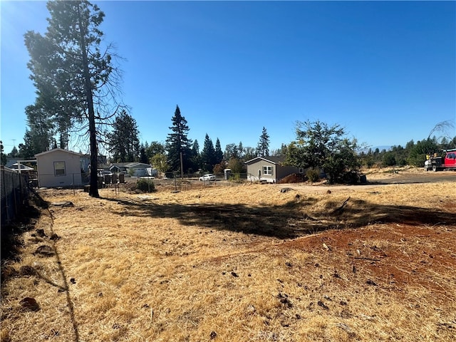 Listing photo 2 for 5888 Pine Cir, Paradise CA 95969