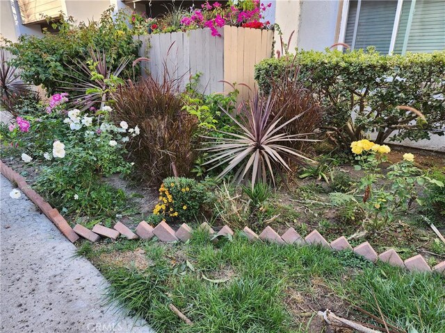view of yard with fence
