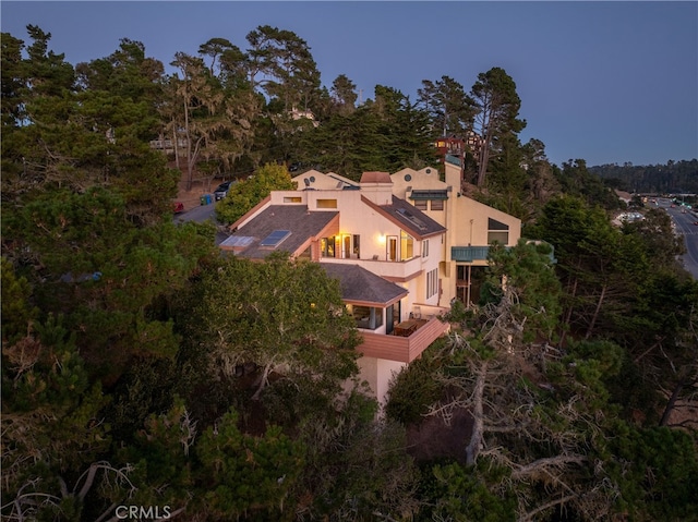 view of aerial view at dusk