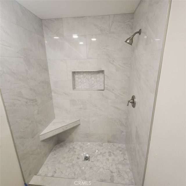 2511 W Sunflower Ave Unit P6, Santa Ana, CA 92704 - bathroom featuring tiled shower