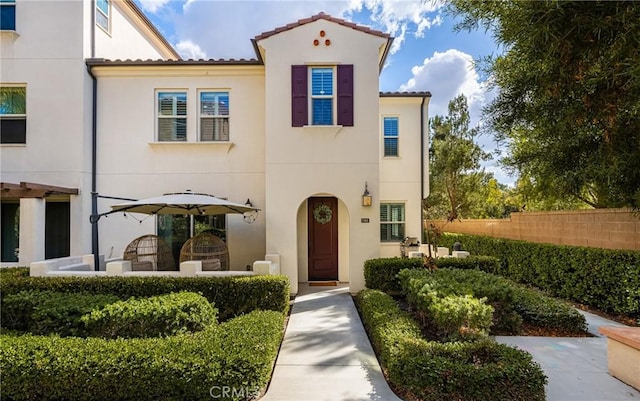 view of mediterranean / spanish-style home