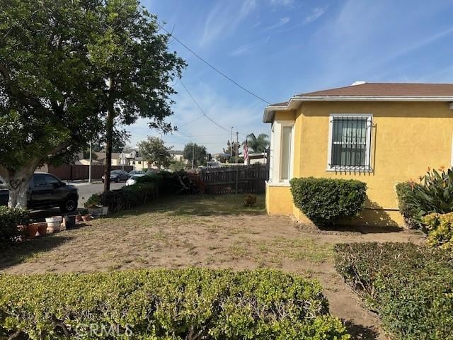 315 E 118th St, Los Angeles, CA 90061 - view of yard