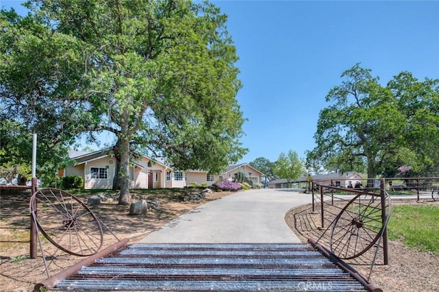 18486 Tollhouse Rd, Clovis, CA 93619 - view of home's community
