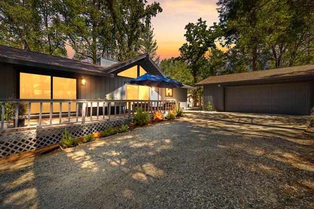 view of front facade with a garage