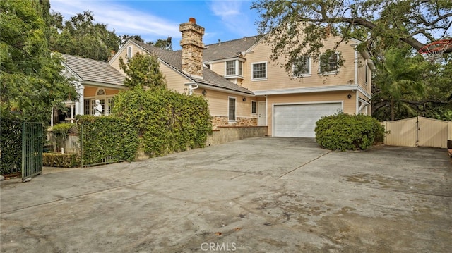 view of front facade featuring a garage