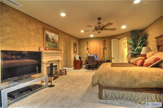 bedroom with carpet and ceiling fan