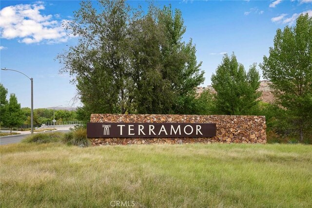 24185 Sprout Dr, Corona, CA 92883 - view of community sign