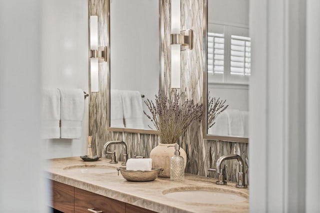 bathroom featuring decorative backsplash and vanity