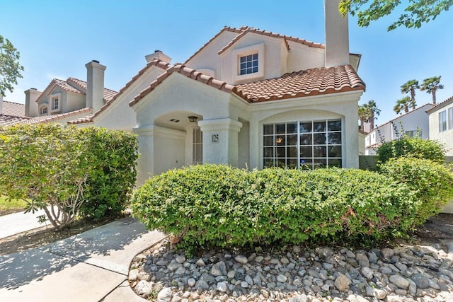 view of mediterranean / spanish-style home