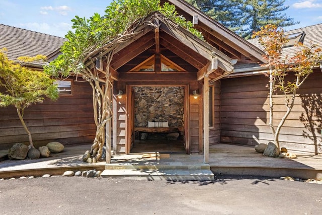 view of doorway to property