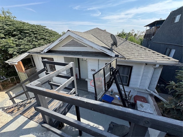 exterior space featuring a balcony