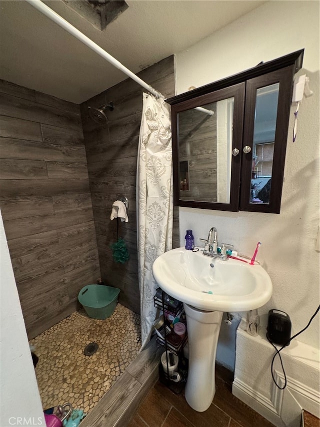 bathroom featuring walk in shower