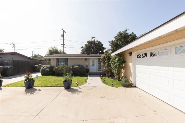 ranch-style home with a front yard