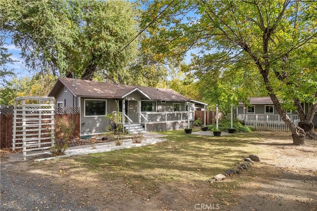 view of front of house with a front yard