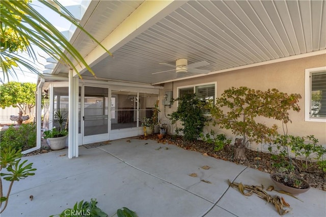 view of patio with ceiling fan