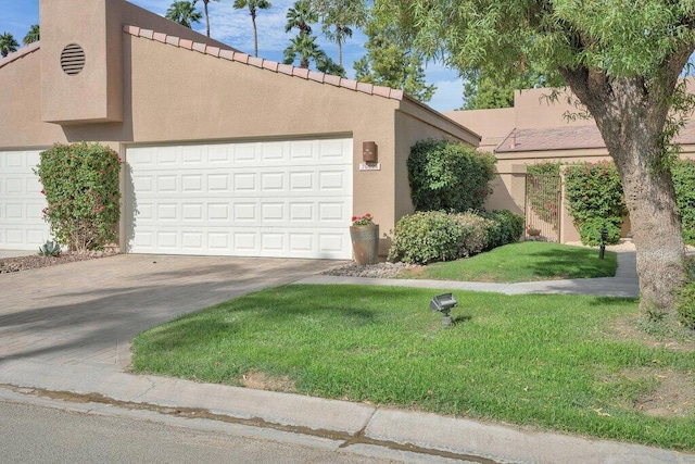 view of front of house with a front yard