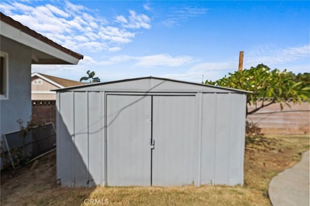 view of outbuilding