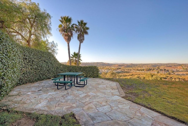 31350 Lake Vista Cir, Bonsall, CA 92003 - view of patio with outdoor dining area