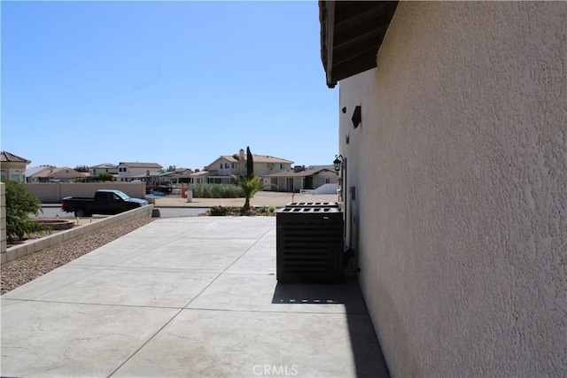 27404 Outrigger Ln, Helendale, CA 92342 - view of patio with a residential view