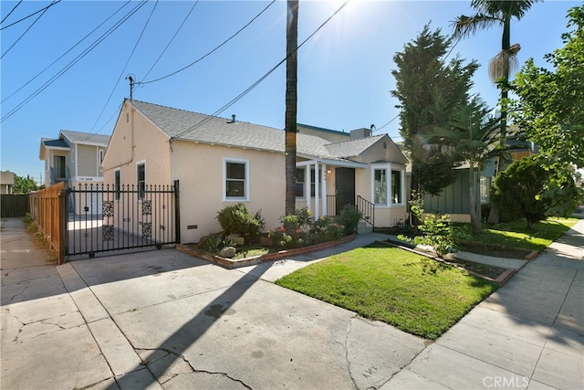 view of front of house with a front yard