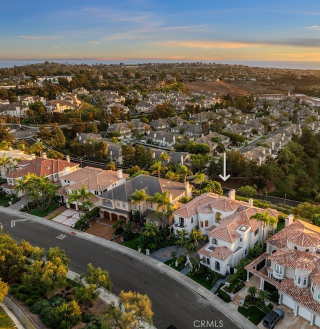 view of aerial view at dusk