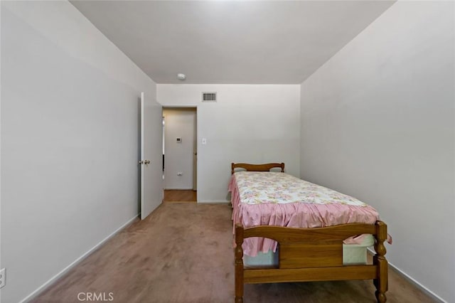 bedroom with carpet flooring