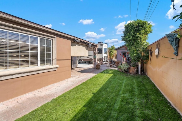 view of yard with a patio