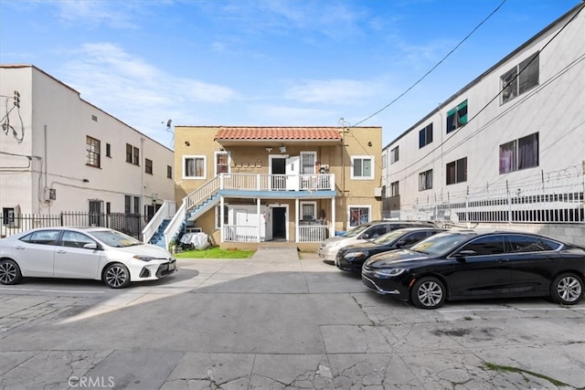 exterior space featuring a balcony