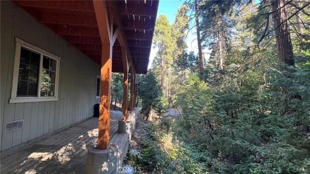 24861 Finhaut Dr, Crestline, CA 92325 - view of side of home