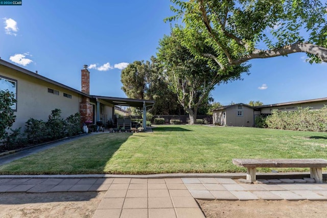 view of yard featuring a patio